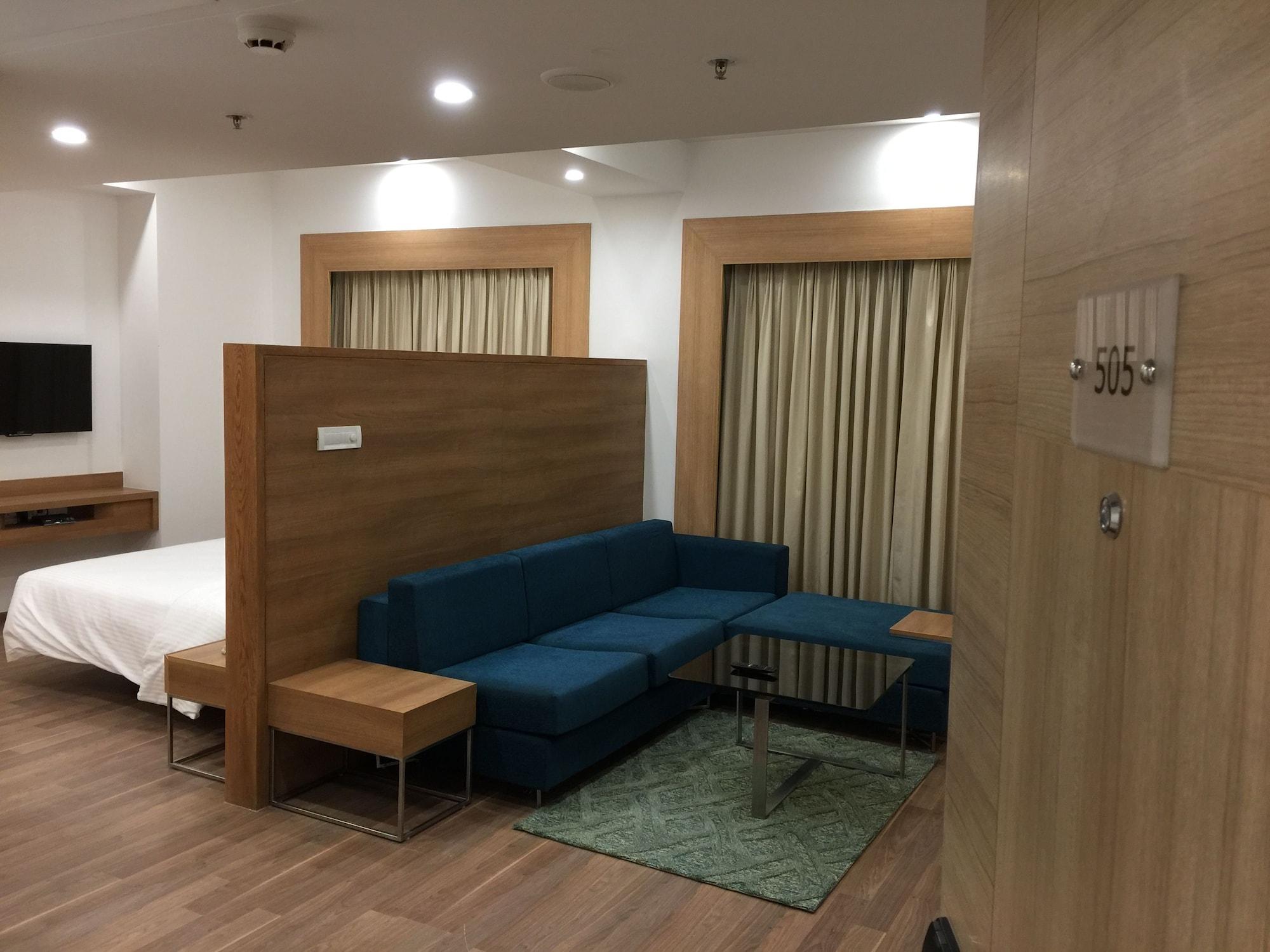 Lemon Tree Hotel, Sector 60, Gurugram Gurgaon Ngoại thất bức ảnh