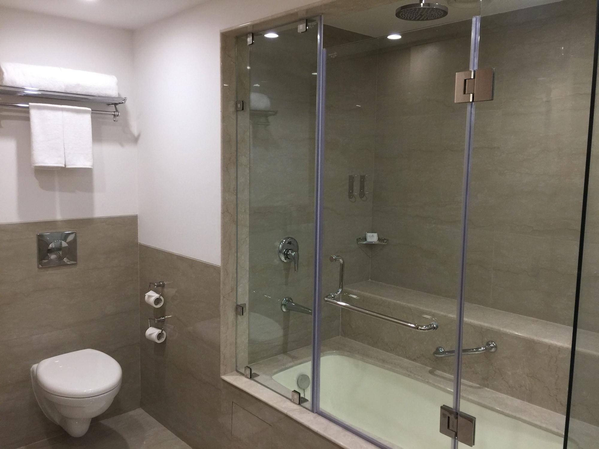 Lemon Tree Hotel, Sector 60, Gurugram Gurgaon Ngoại thất bức ảnh