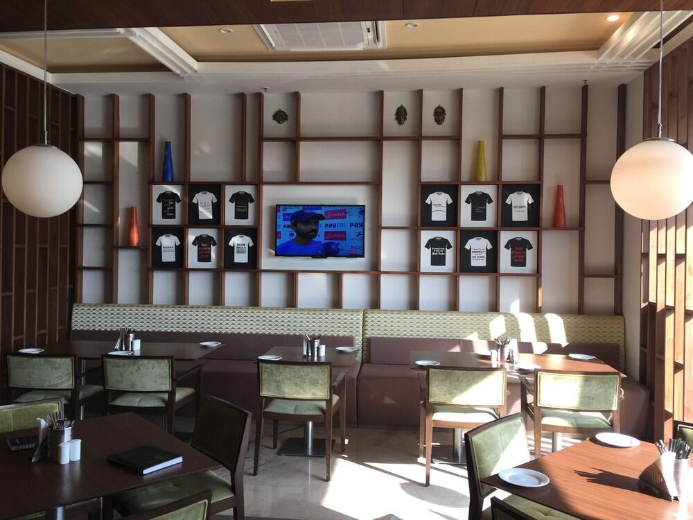 Lemon Tree Hotel, Sector 60, Gurugram Gurgaon Ngoại thất bức ảnh