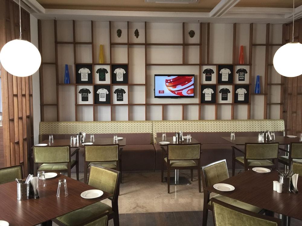 Lemon Tree Hotel, Sector 60, Gurugram Gurgaon Ngoại thất bức ảnh