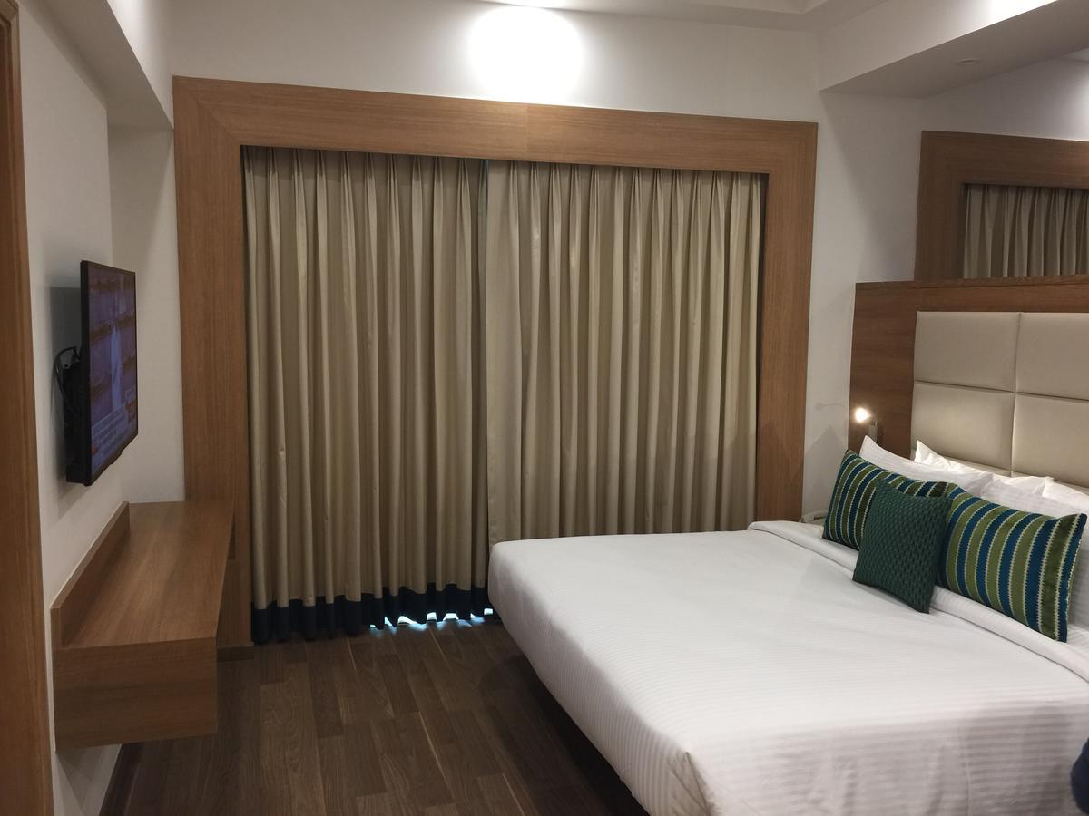 Lemon Tree Hotel, Sector 60, Gurugram Gurgaon Ngoại thất bức ảnh