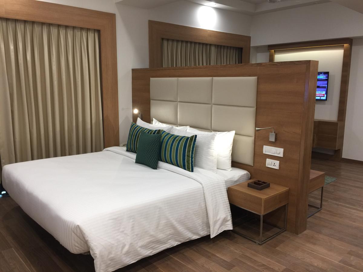 Lemon Tree Hotel, Sector 60, Gurugram Gurgaon Ngoại thất bức ảnh