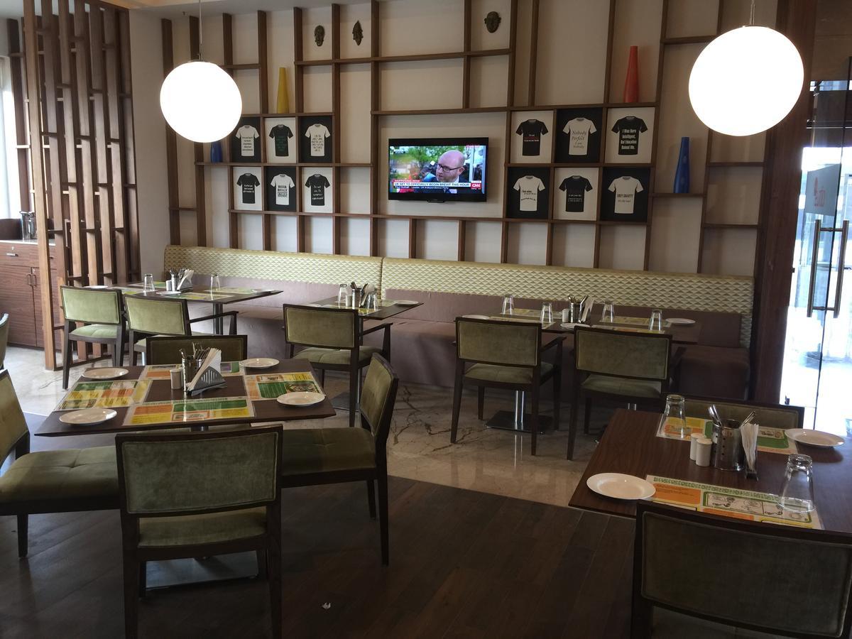 Lemon Tree Hotel, Sector 60, Gurugram Gurgaon Ngoại thất bức ảnh